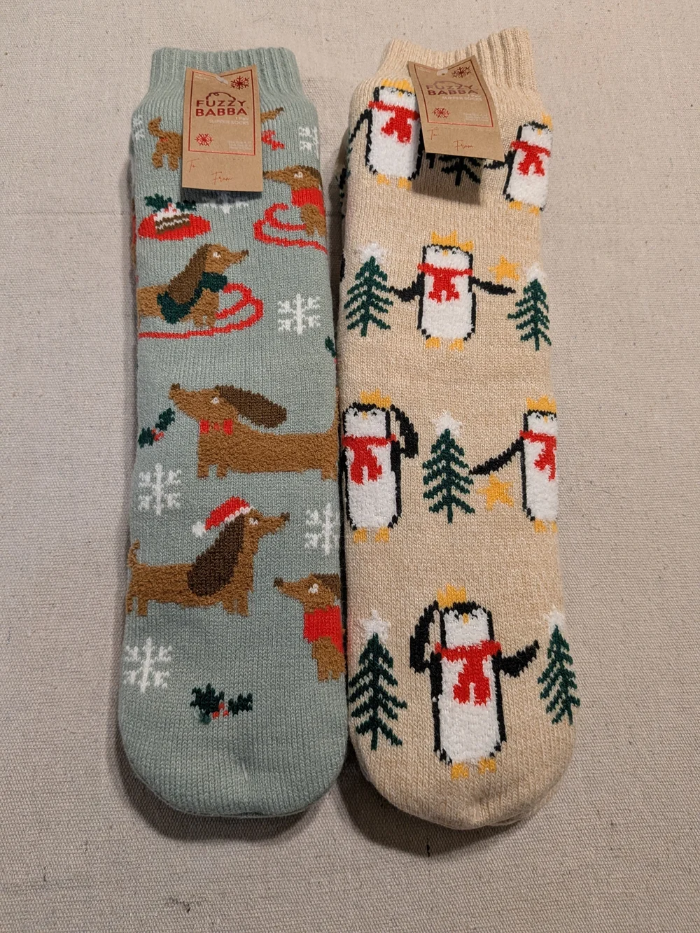 NWT Fuzzy Babba Holiday Fuzzy Socks Dachshund & Penguin Christmas Cozy